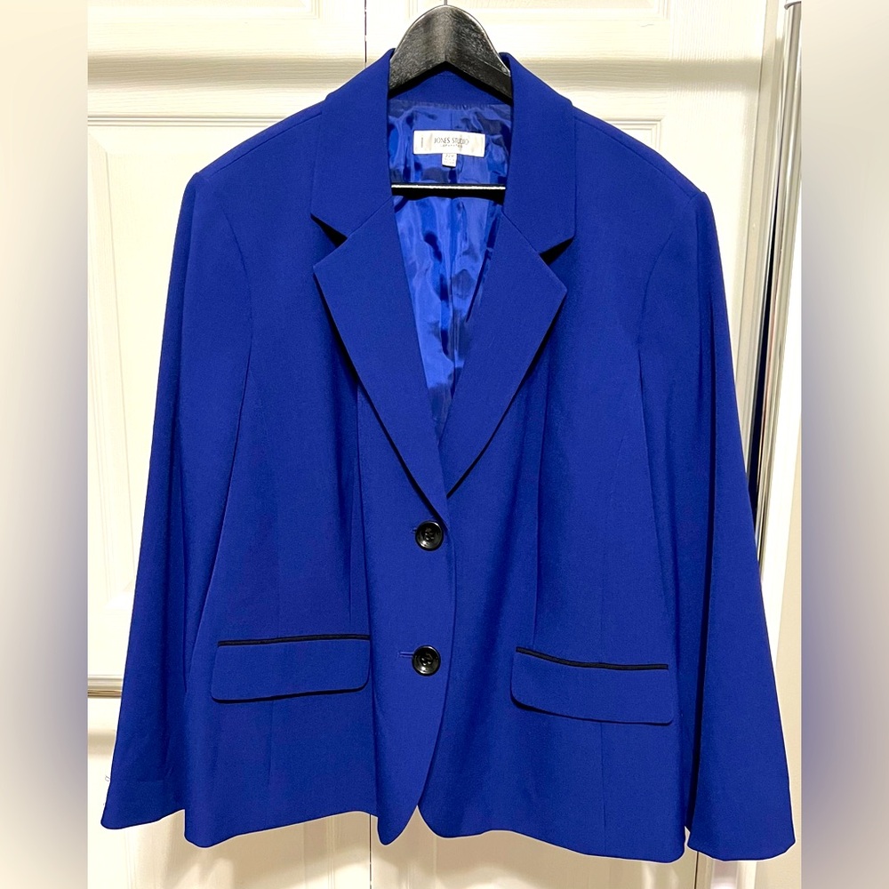 Jones Studio blazer